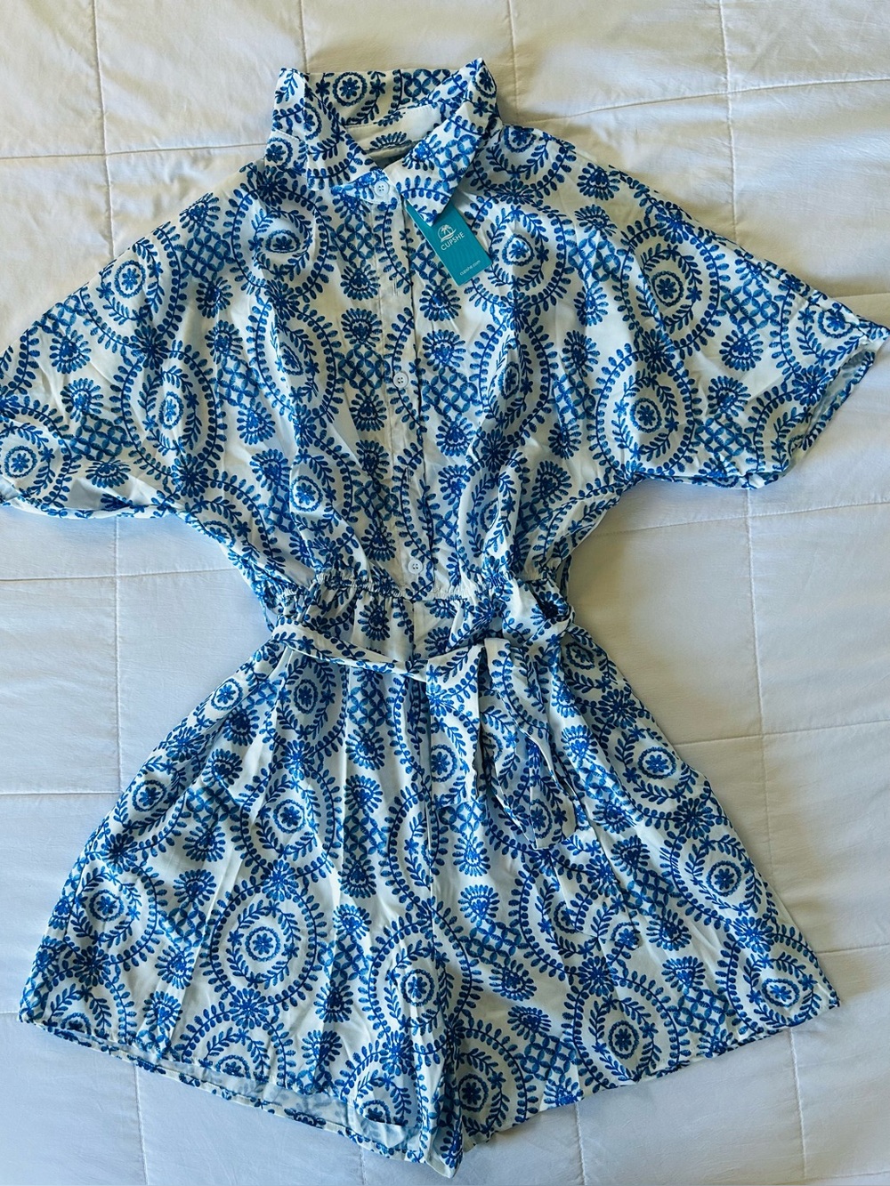 🌊 Cupshe Luxury White Shorts Romper with Bright Blue Coastal Botanical Print